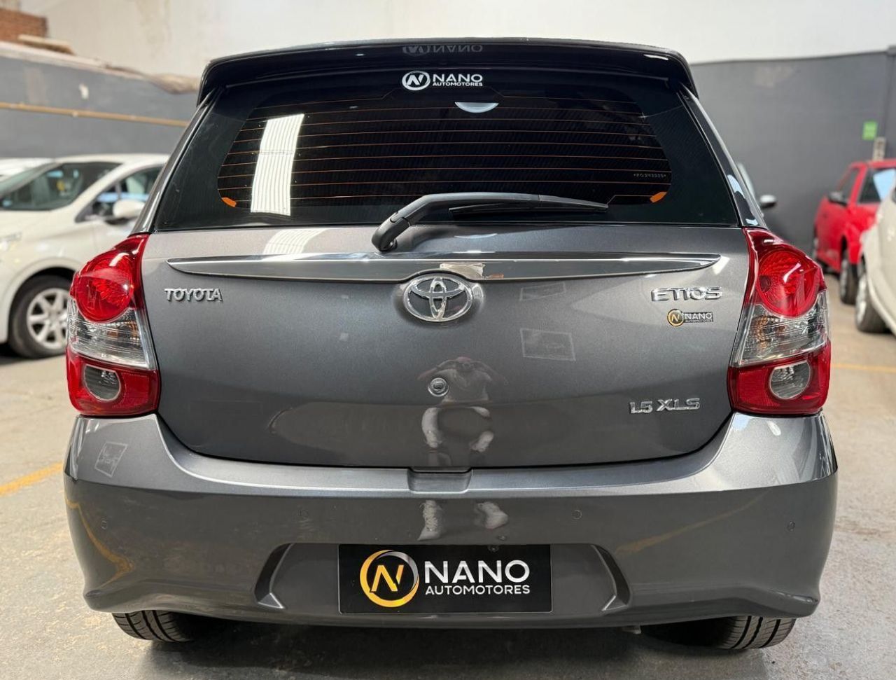 Toyota Etios Usado en Córdoba, deRuedas