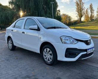 Toyota Etios Usado en Mendoza Financiado