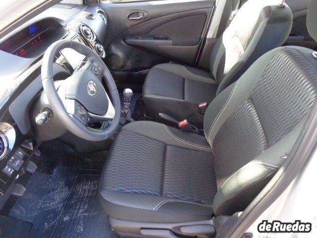 Toyota Etios Nuevo en Mendoza, deRuedas