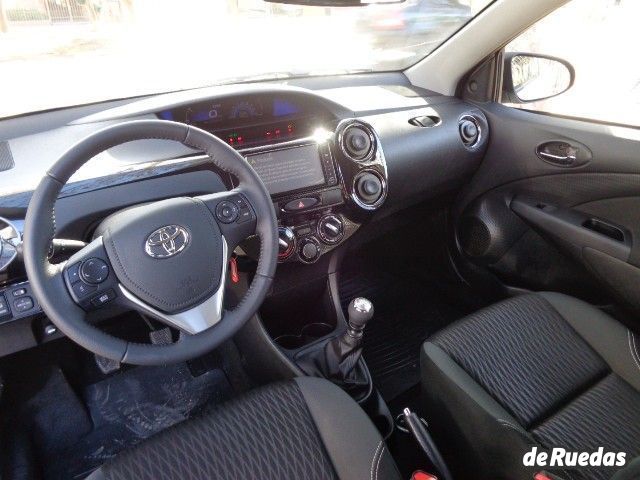 Toyota Etios Nuevo en Mendoza, deRuedas