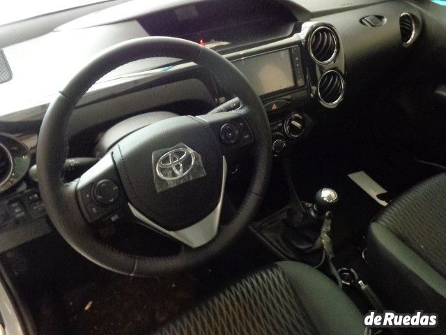 Toyota Etios Nuevo en Mendoza, deRuedas