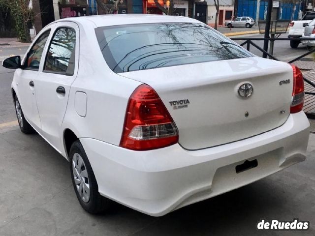 Toyota Etios Nuevo en Mendoza, deRuedas