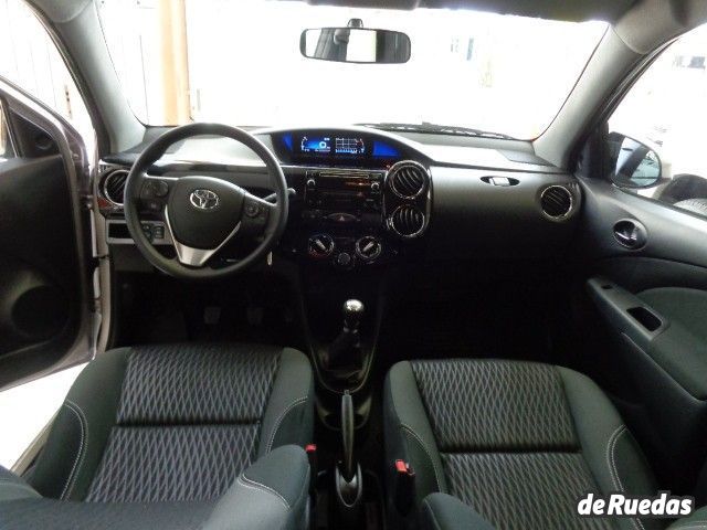 Toyota Etios Nuevo en Mendoza, deRuedas