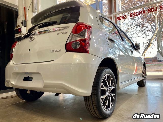Toyota Etios Nuevo en Mendoza, deRuedas