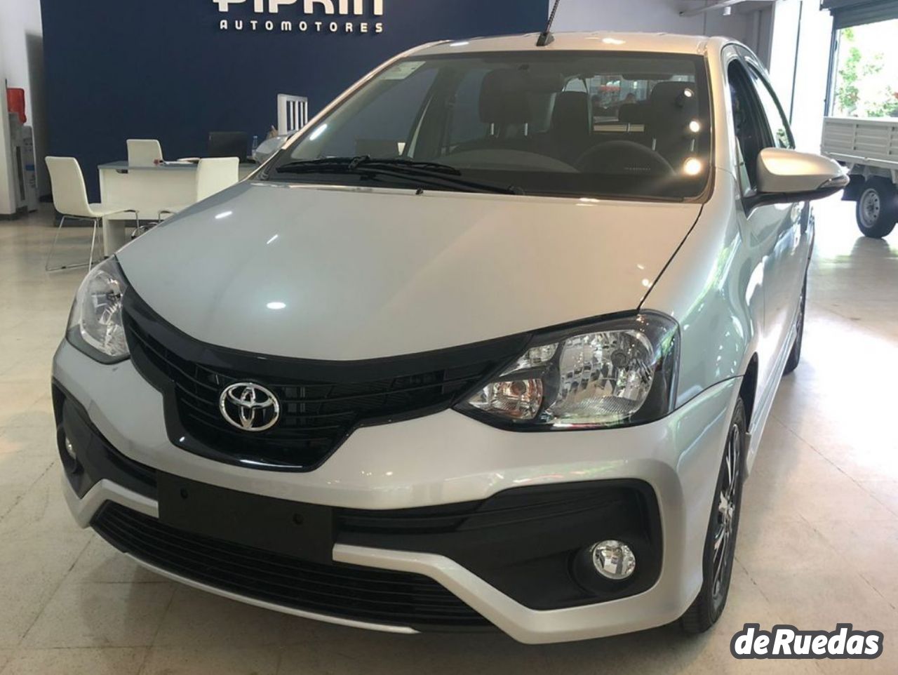 Toyota Etios Nuevo en Mendoza, deRuedas