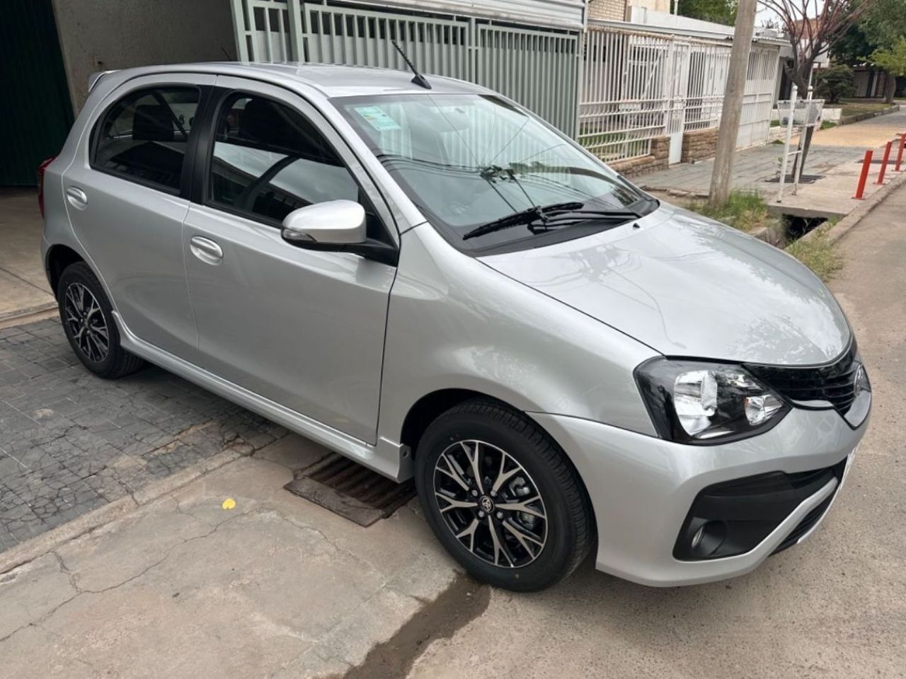 Toyota Etios Nuevo en Mendoza, deRuedas