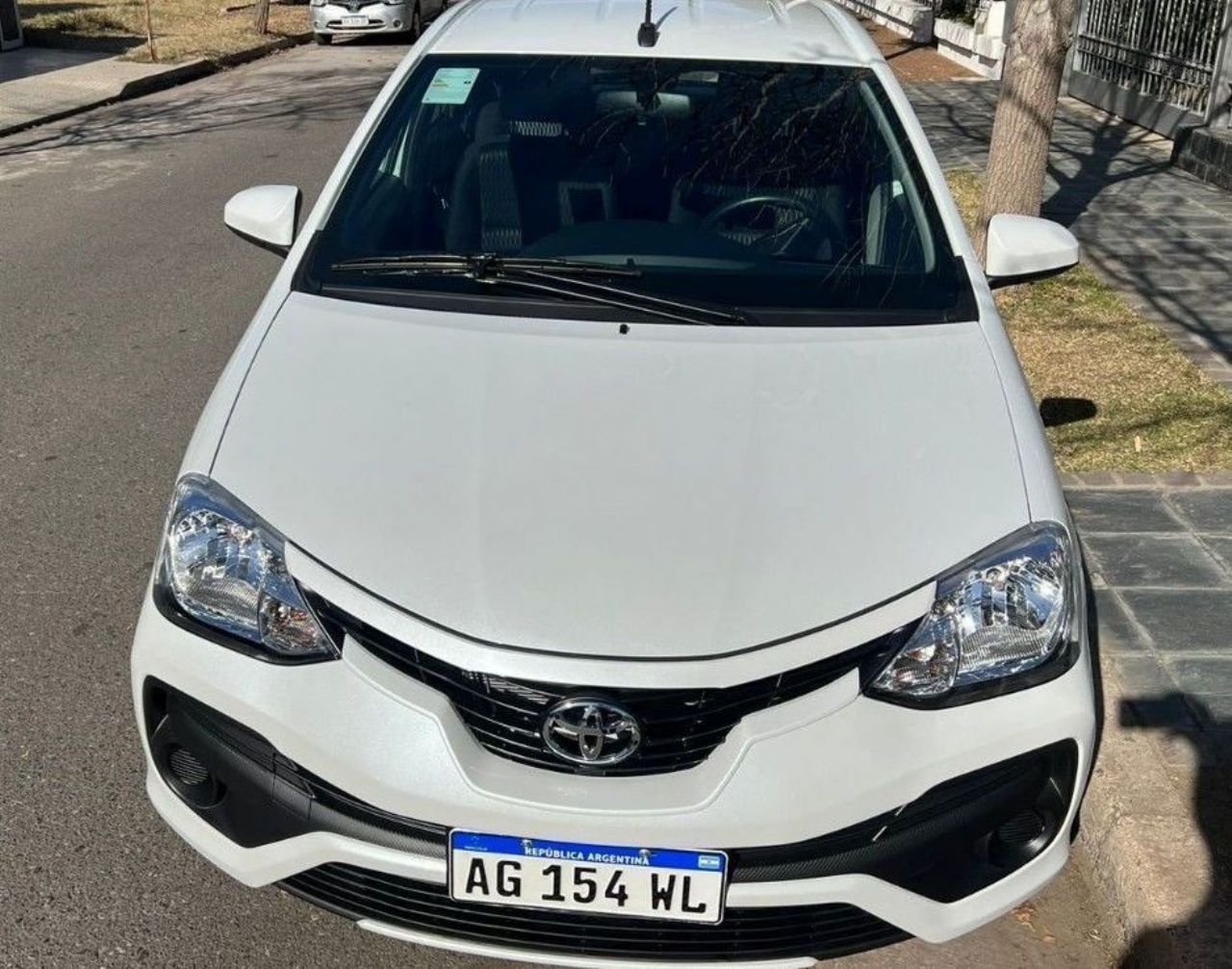 Toyota Etios Nuevo en Córdoba, deRuedas