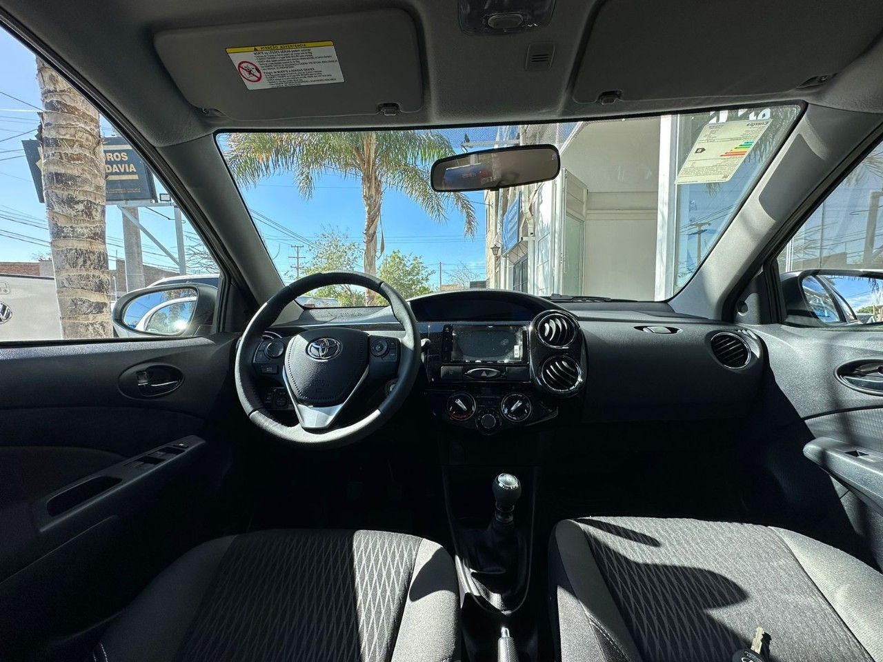 Toyota Etios Nuevo en San Juan, deRuedas