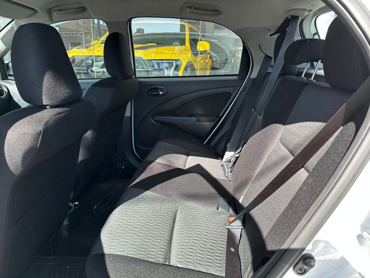 Toyota Etios Nuevo en San Juan, deRuedas