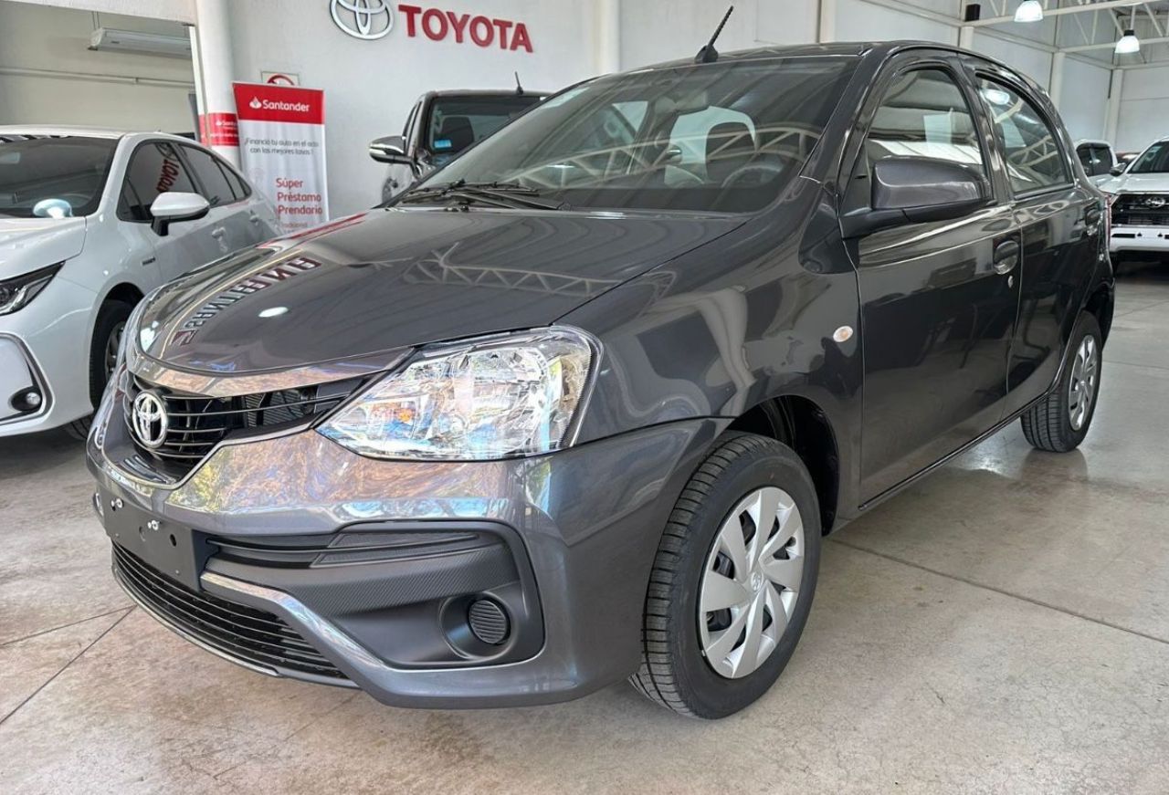 Toyota Etios Nuevo en Mendoza, deRuedas