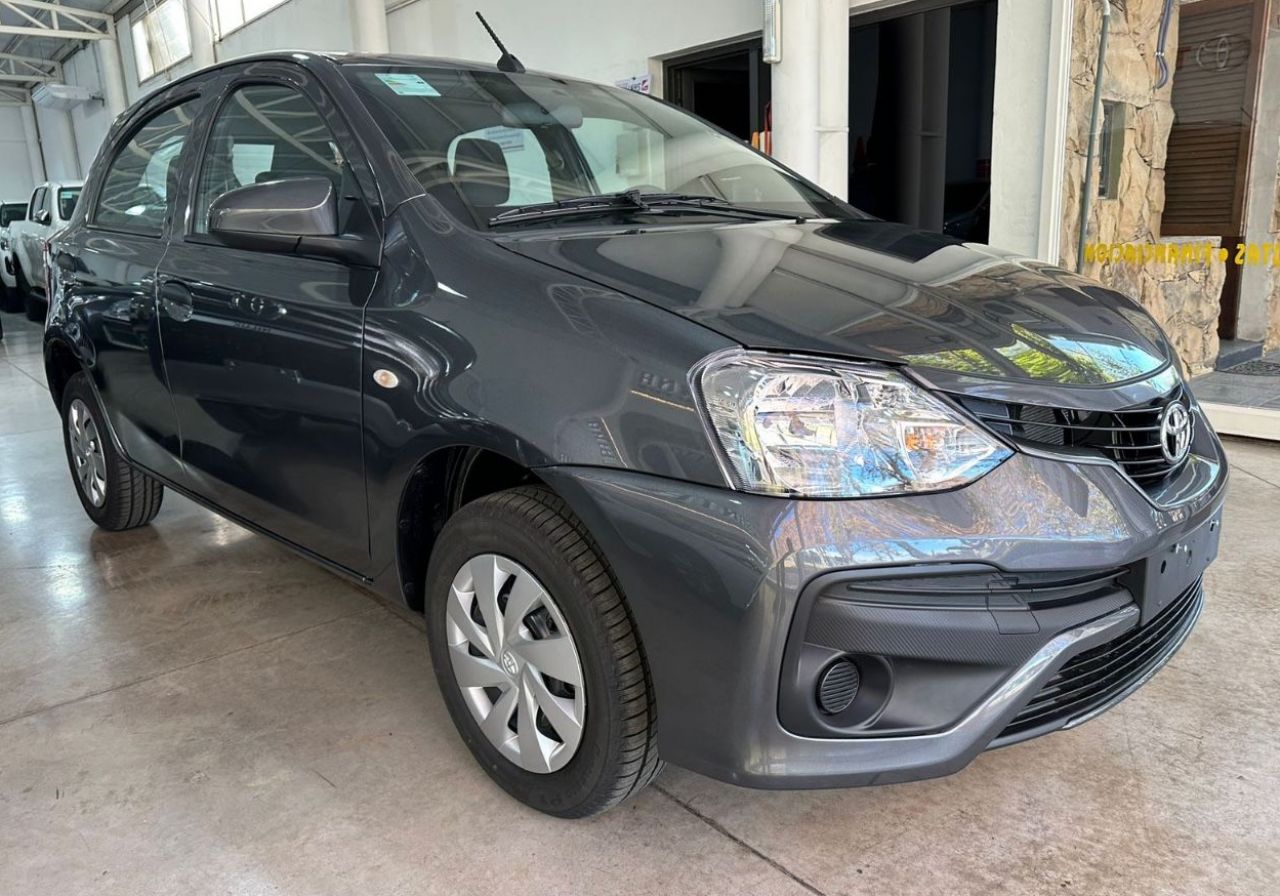 Toyota Etios Nuevo en Mendoza, deRuedas