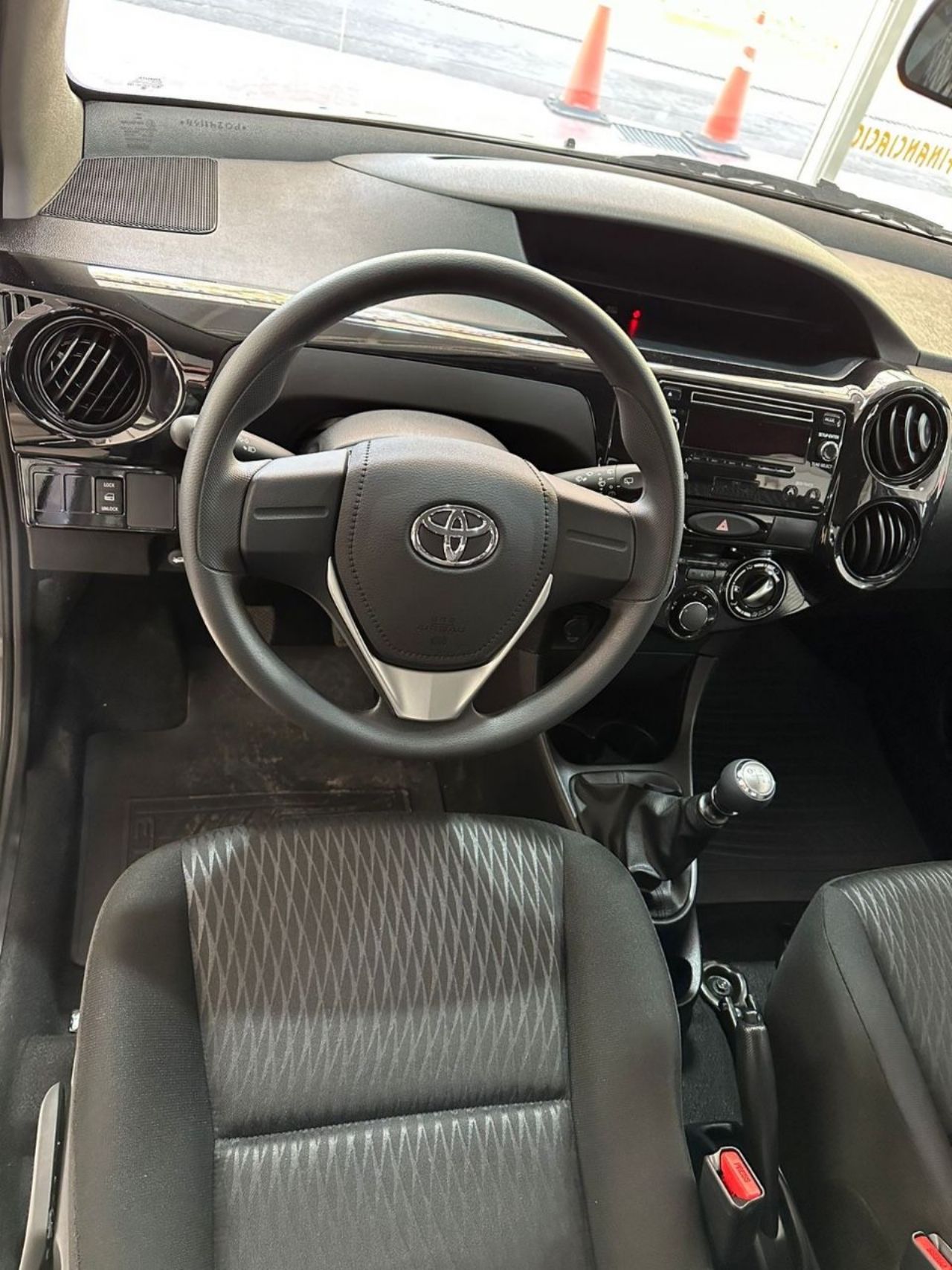 Toyota Etios Nuevo en Mendoza, deRuedas