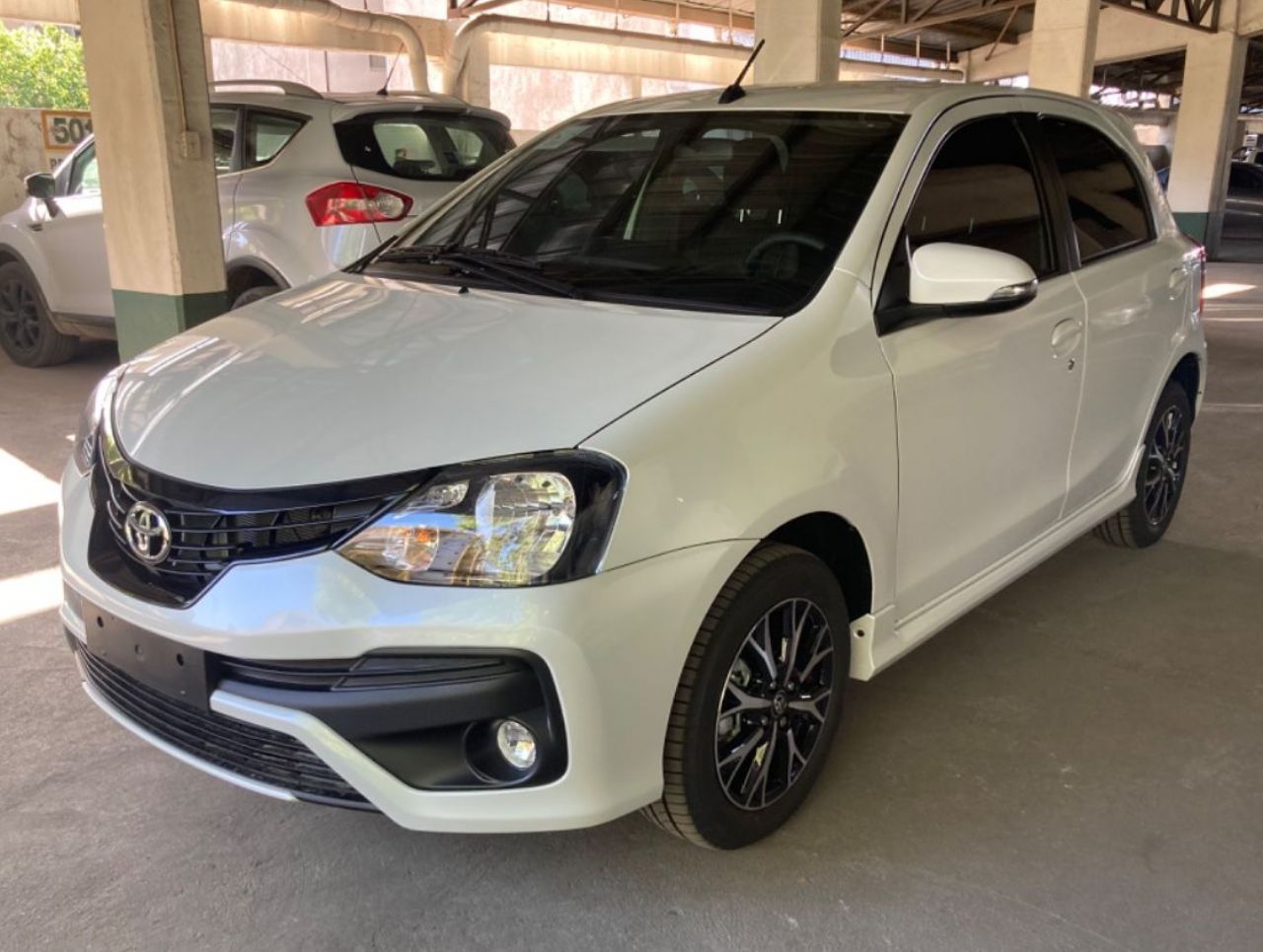 Toyota Etios Nuevo en Mendoza, deRuedas