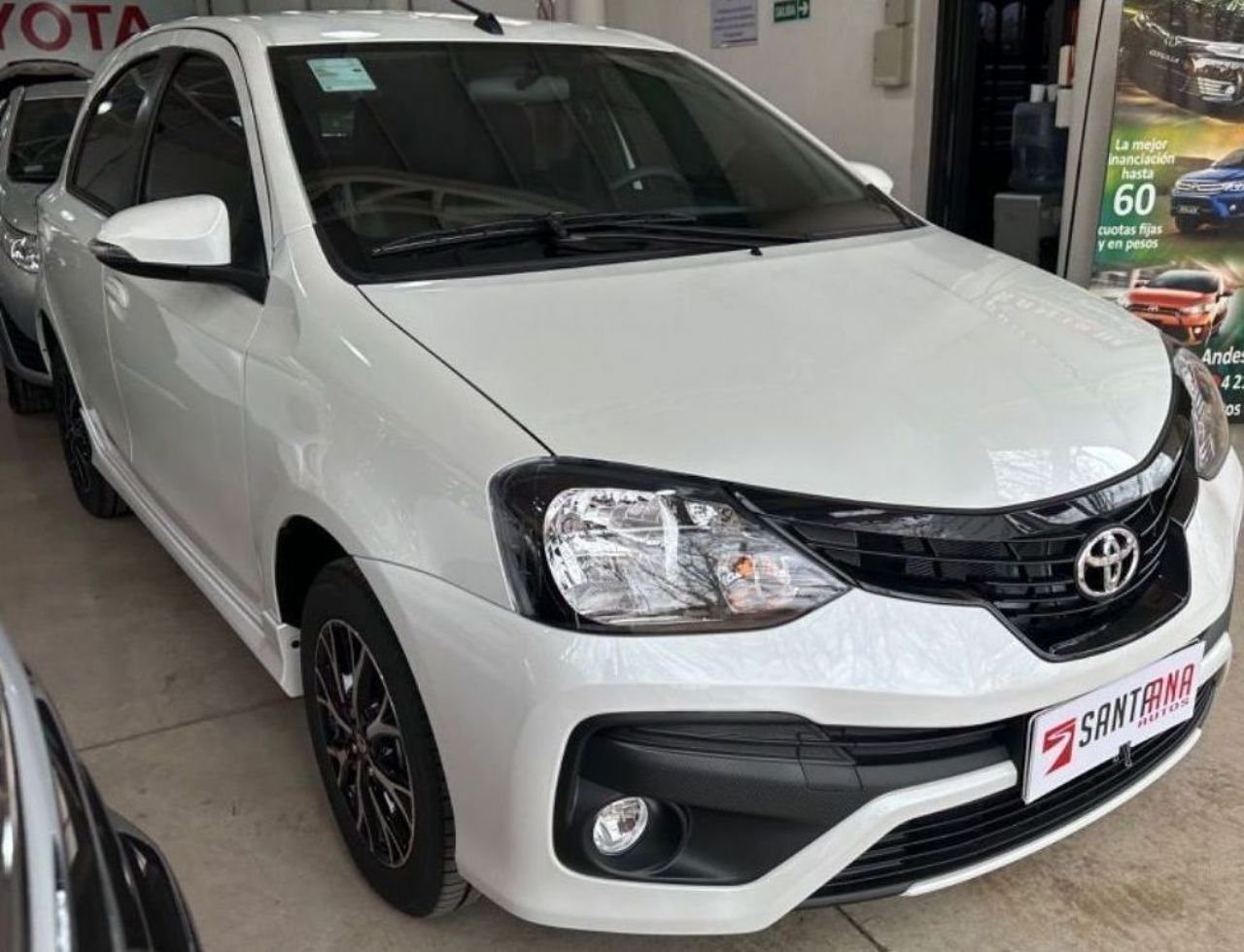 Toyota Etios Nuevo en Mendoza, deRuedas