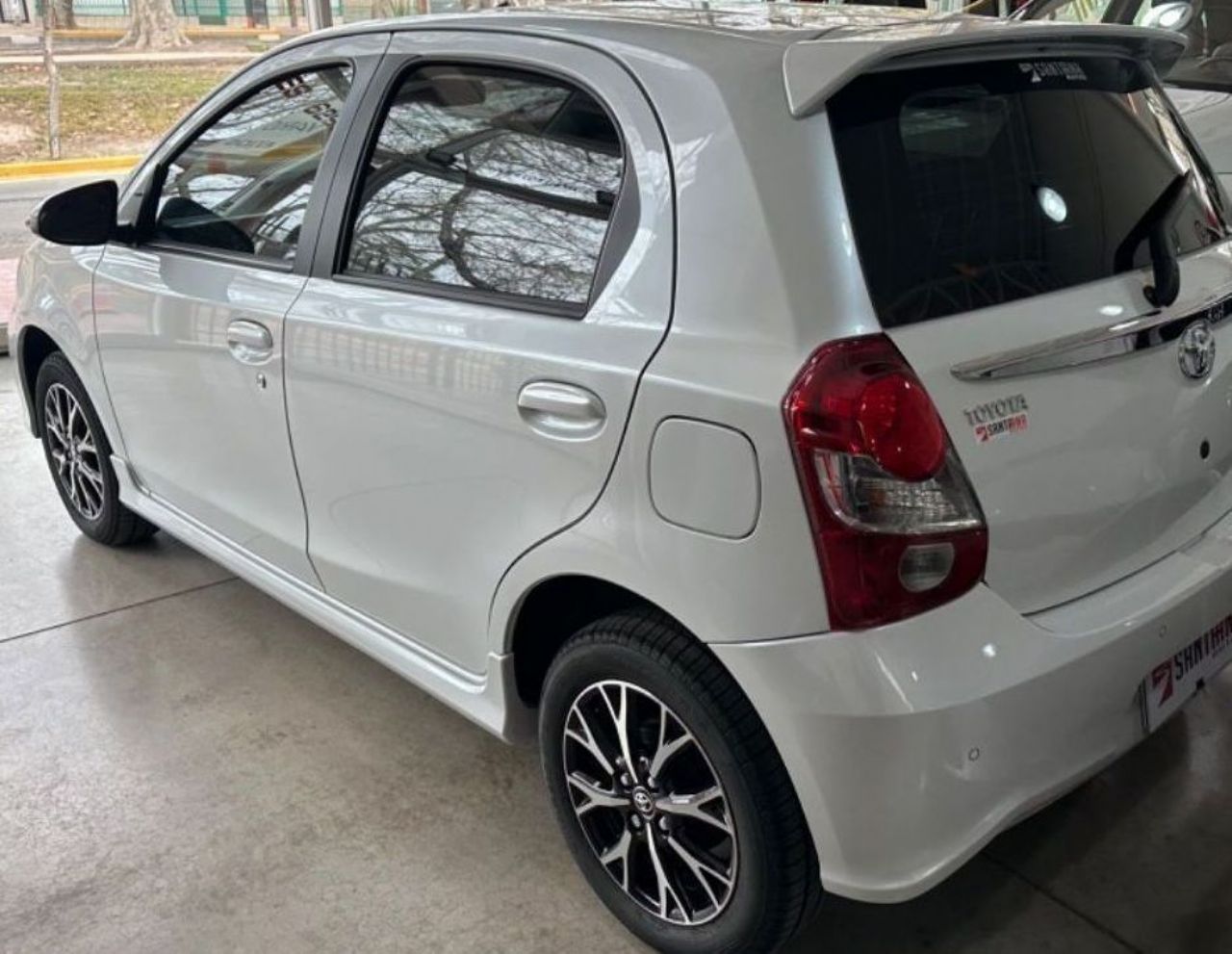 Toyota Etios Nuevo en Mendoza, deRuedas