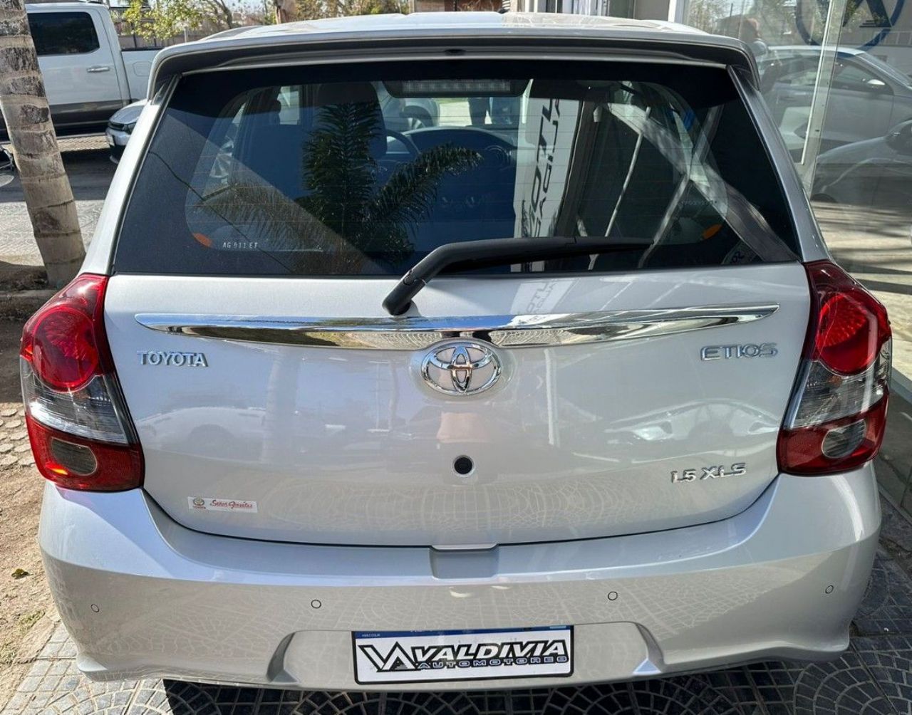 Toyota Etios Nuevo en San Juan, deRuedas