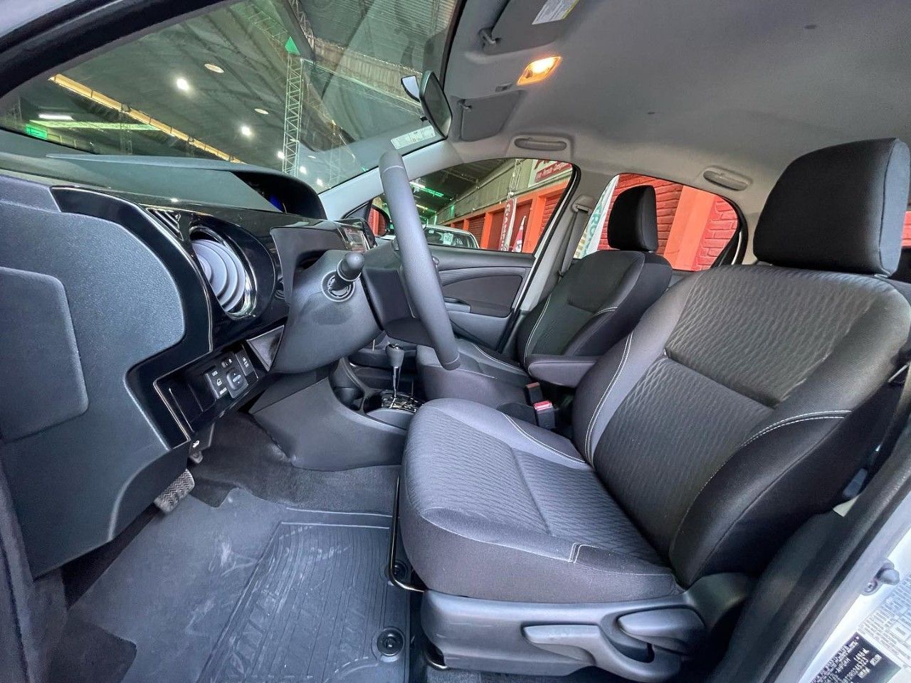Toyota Etios Nuevo en San Juan, deRuedas