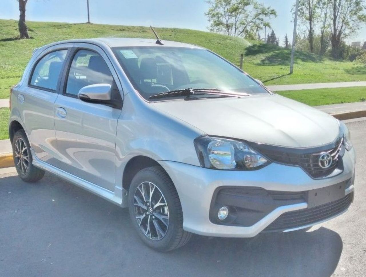 Toyota Etios Nuevo en Mendoza, deRuedas