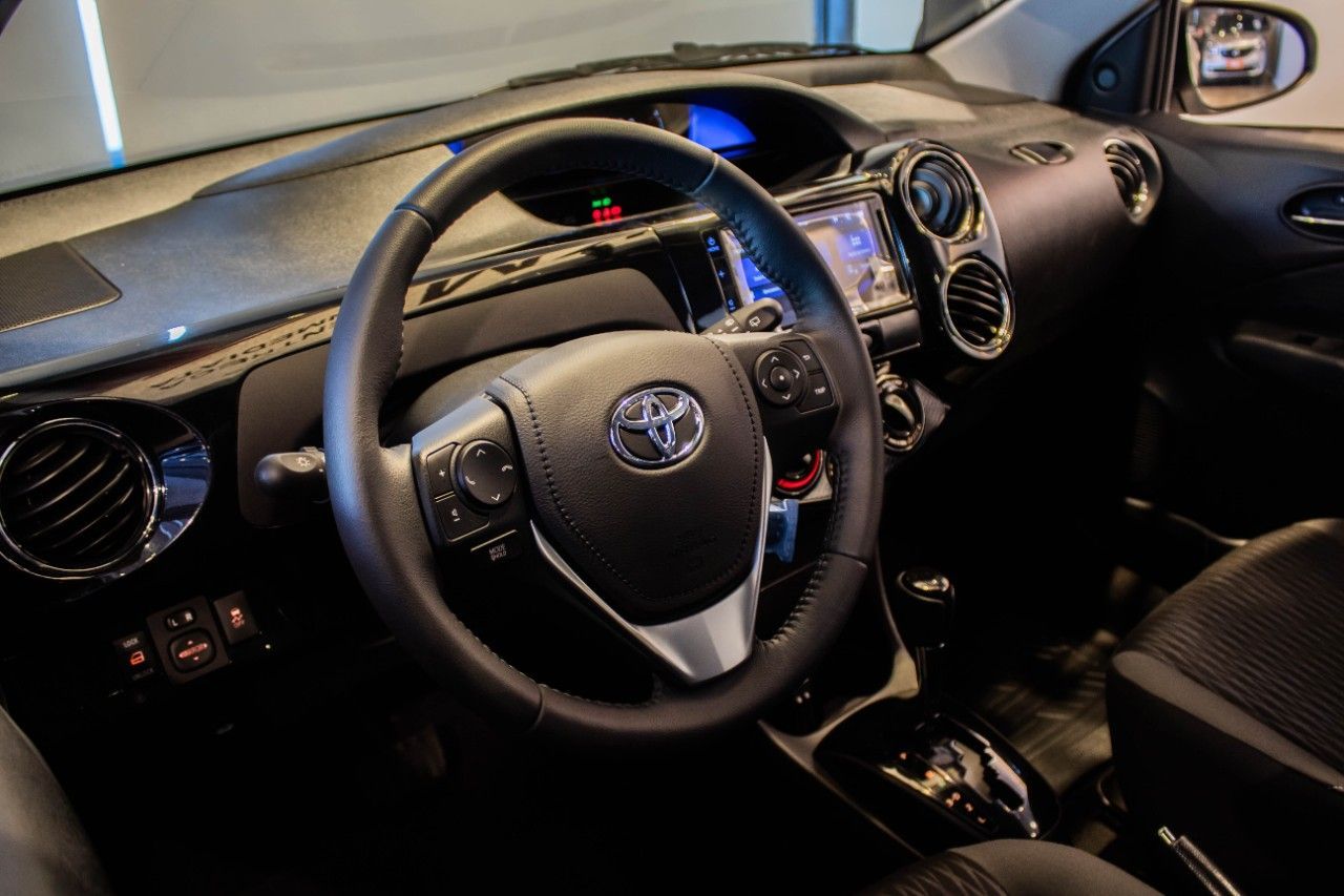 Toyota Etios Nuevo en Córdoba, deRuedas