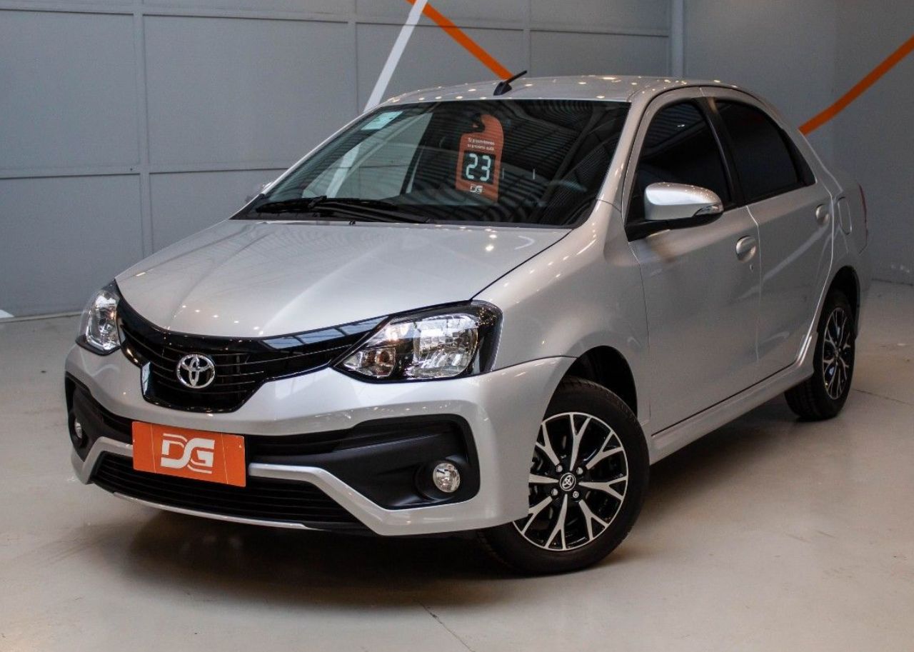 Toyota Etios Nuevo en Córdoba, deRuedas