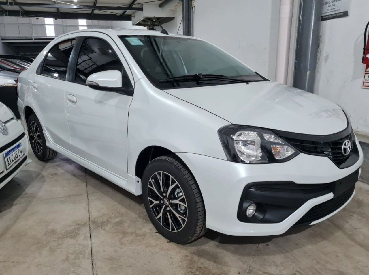 Toyota Etios Nuevo en Mendoza, deRuedas