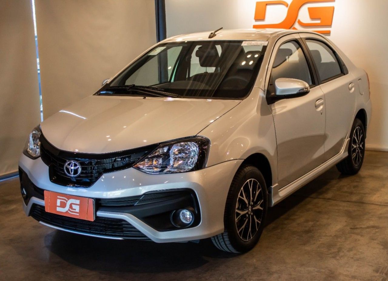 Toyota Etios Nuevo Financiado en Córdoba, deRuedas