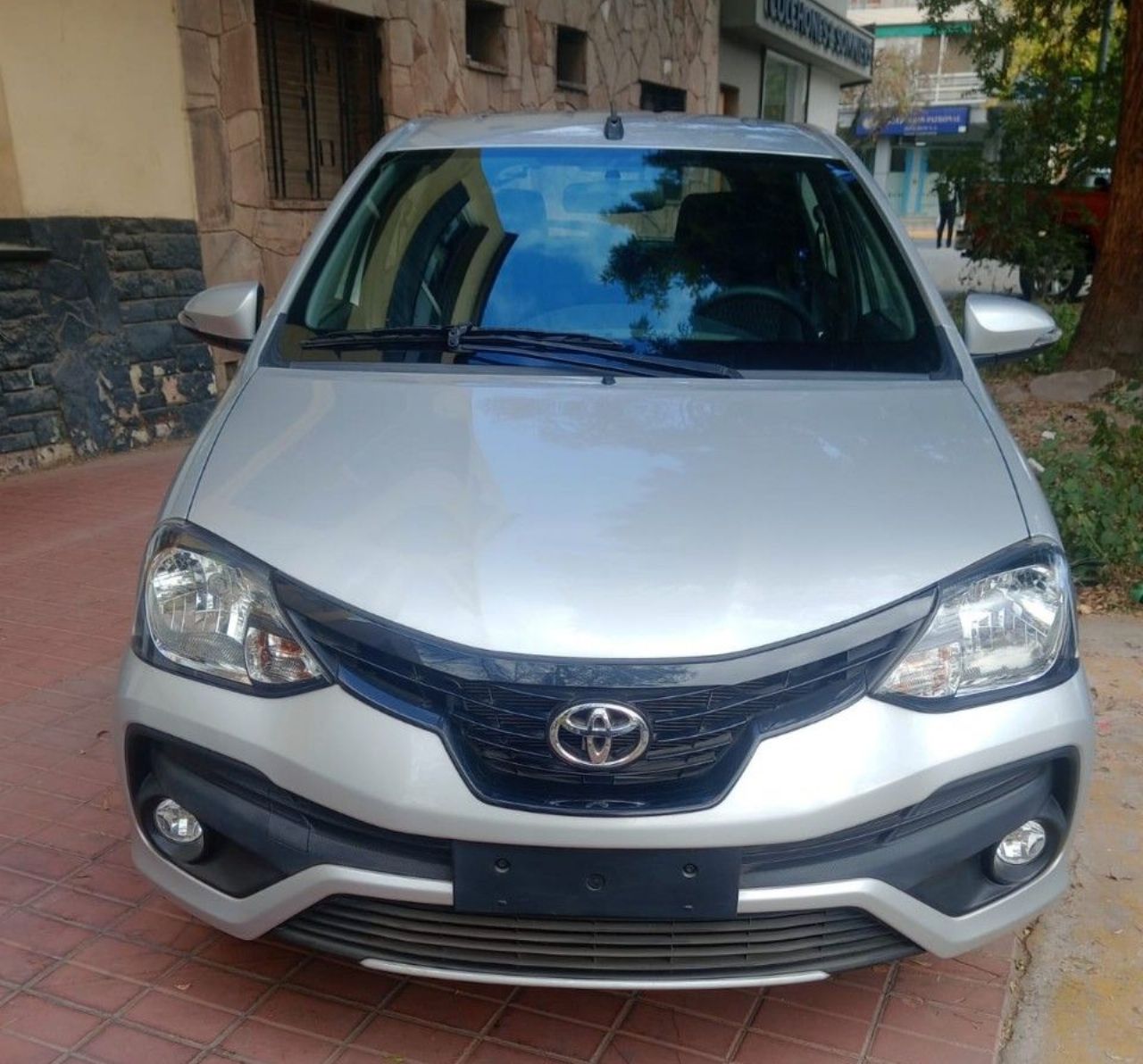Toyota Etios Nuevo en Mendoza, deRuedas