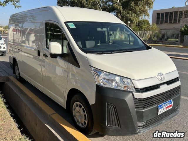 Toyota Hiace Usada en San Juan, deRuedas