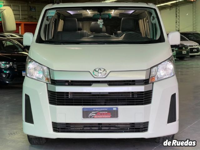 Toyota Hiace Usada en San Juan, deRuedas