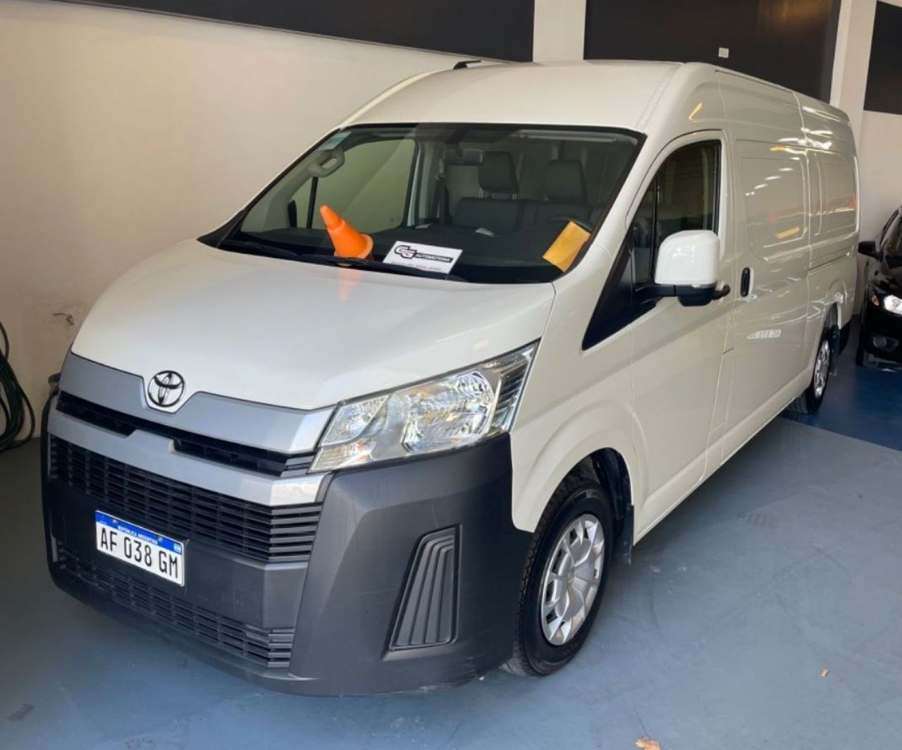 Toyota Hiace Usada en Mendoza, deRuedas