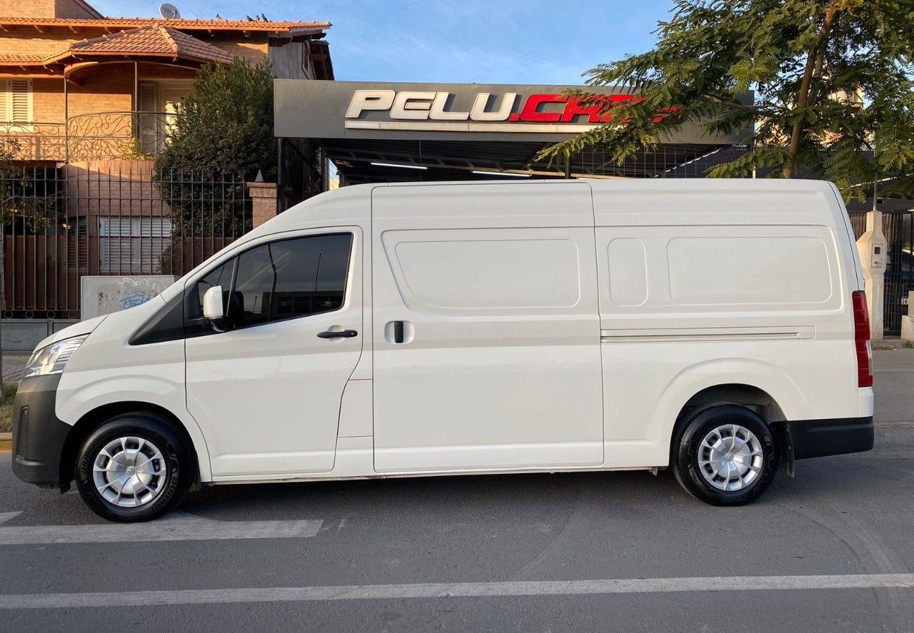 Toyota Hiace Usada en San Juan, deRuedas