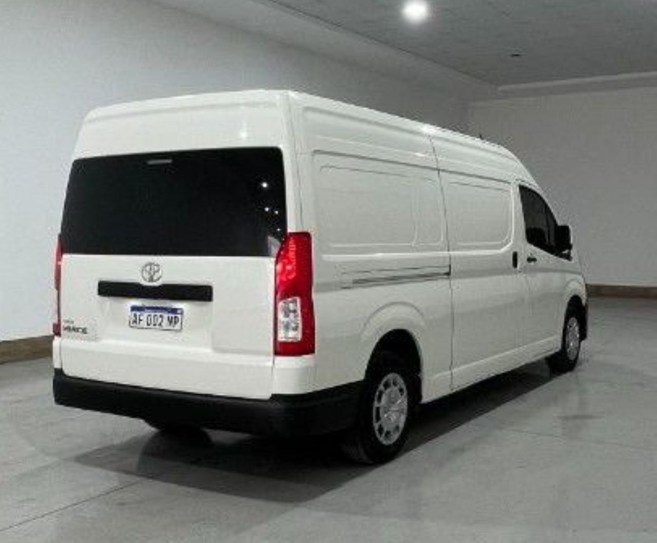 Toyota Hiace Usada en Mendoza, deRuedas
