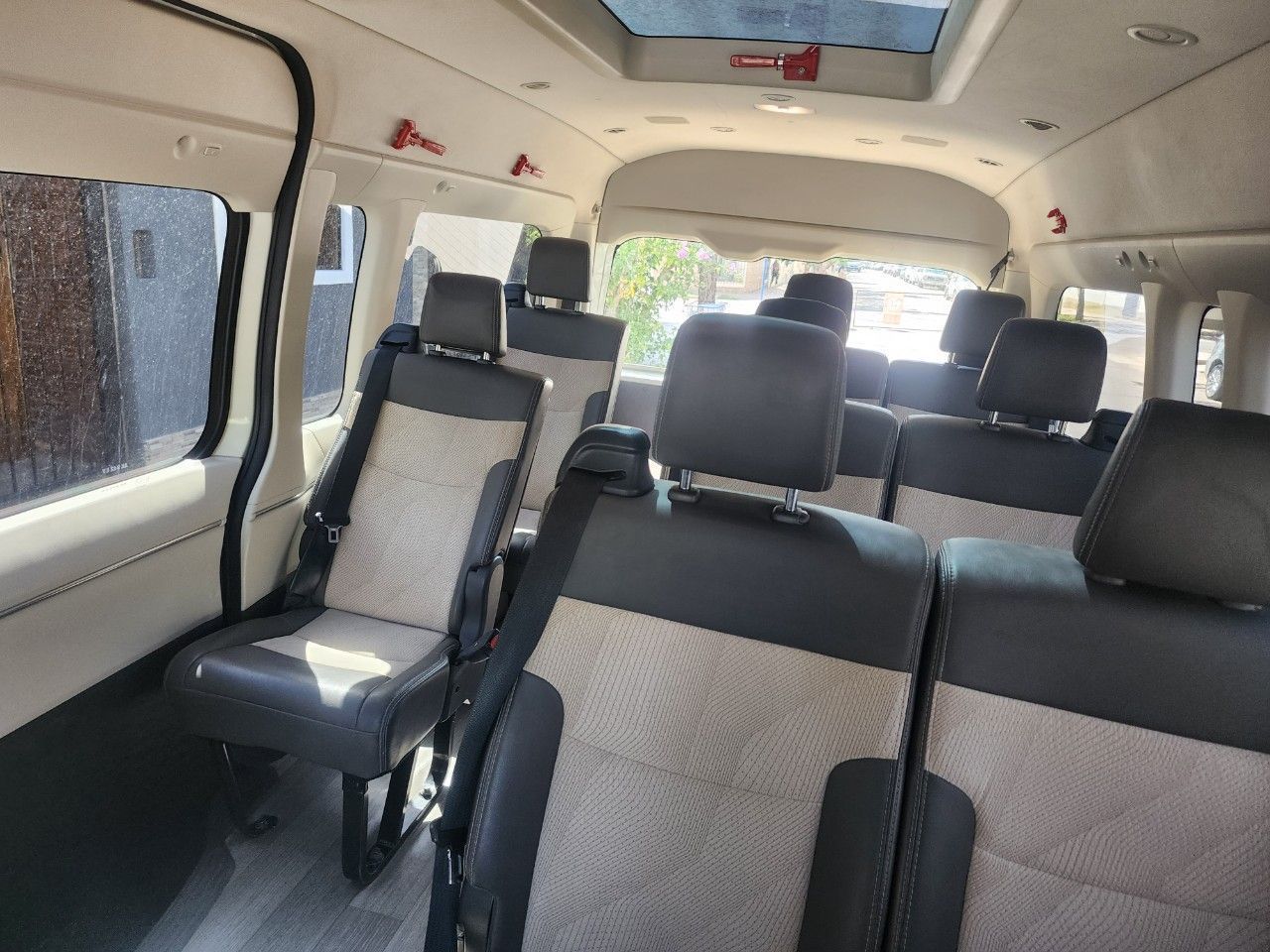 Toyota Hiace Usada en Mendoza, deRuedas