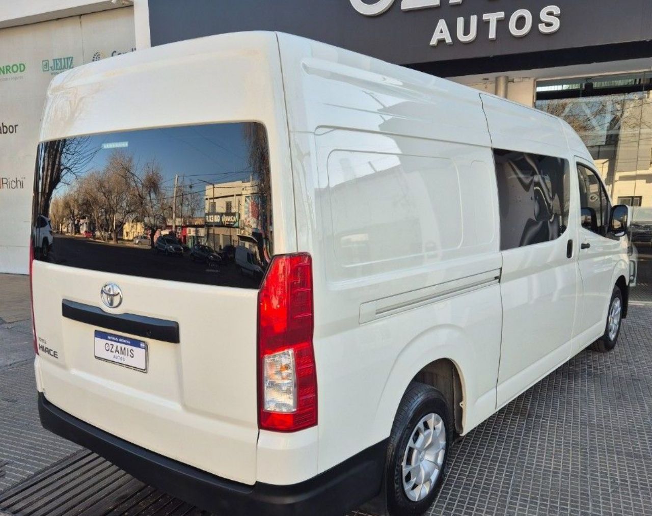 Toyota Hiace Usada Financiado en Mendoza, deRuedas