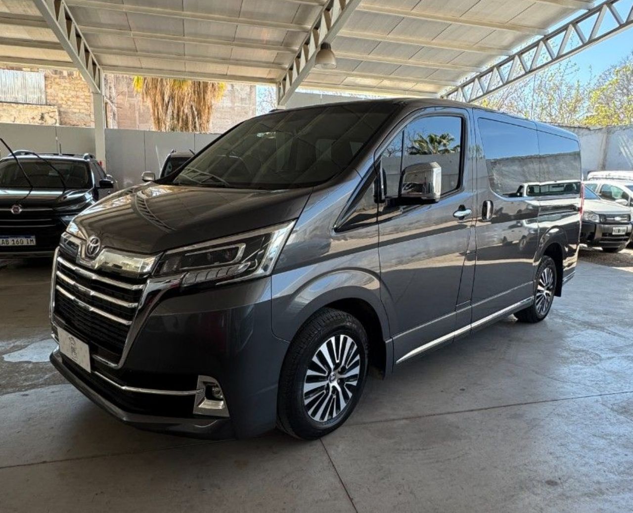 Toyota Hiace Usada Financiado en Mendoza, deRuedas