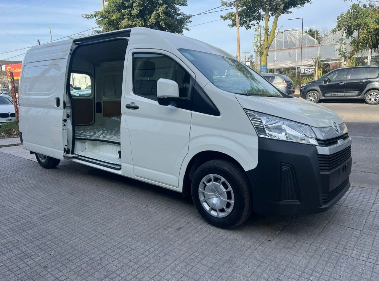 Toyota Hiace Nueva en Córdoba, deRuedas