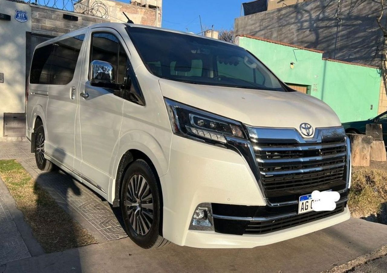 Toyota Hiace Usada en Mendoza, deRuedas