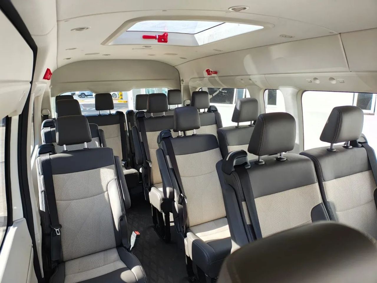 Toyota Hiace Usada en Córdoba, deRuedas