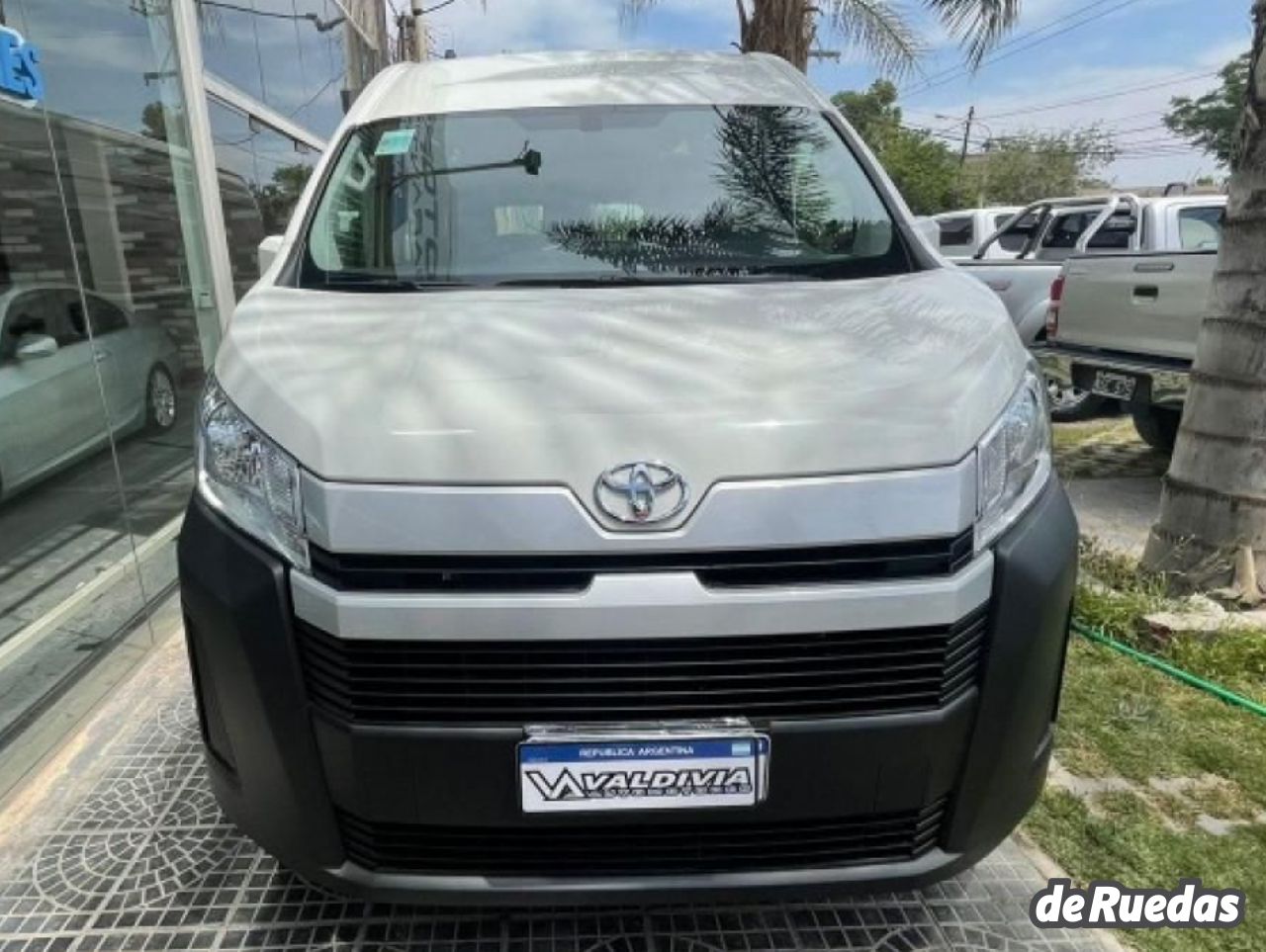 Toyota Hiace Nueva en San Juan, deRuedas