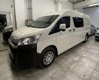 Toyota Hiace Usada en San Juan Financiado