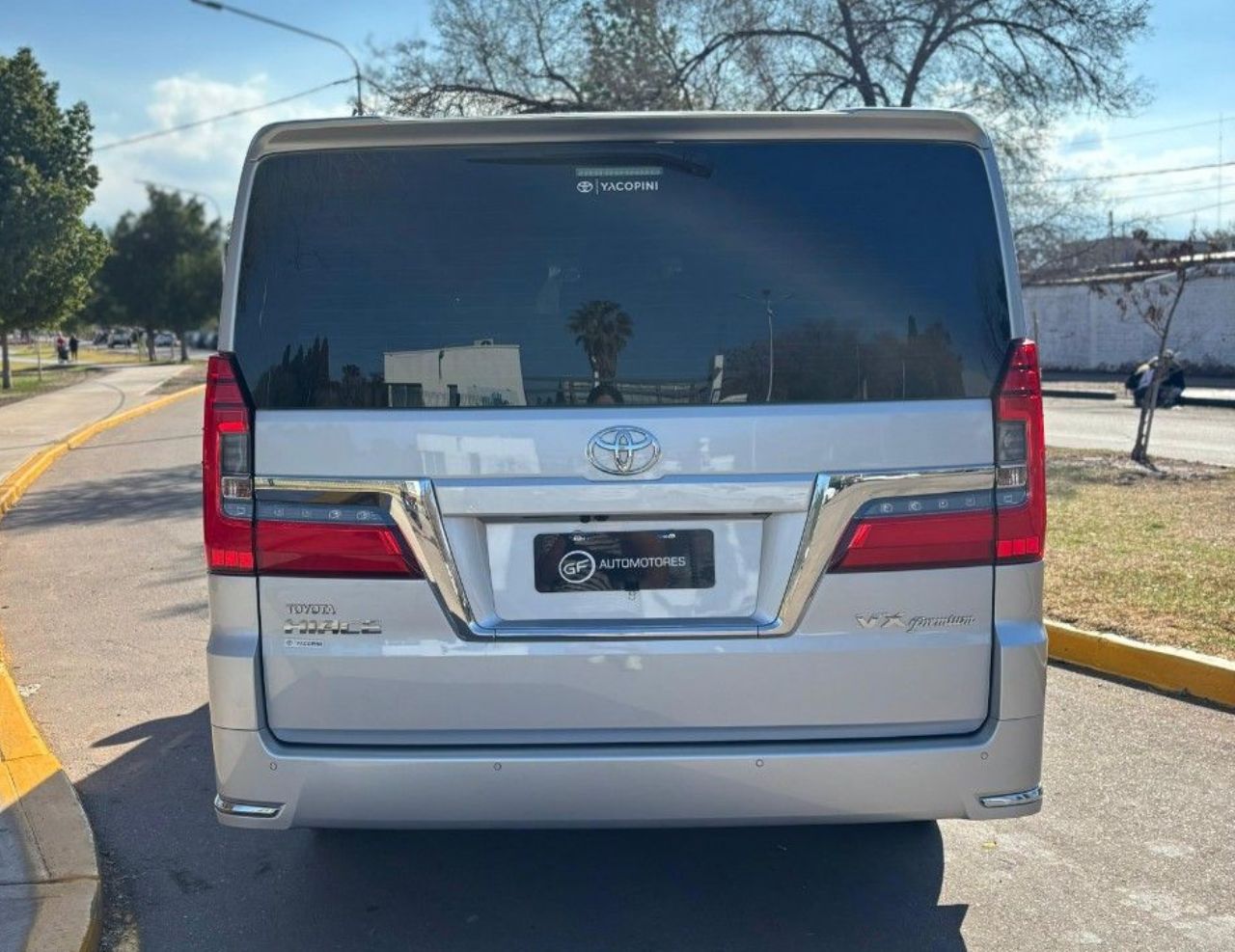 Toyota Hiace Usada Financiado en Mendoza, deRuedas