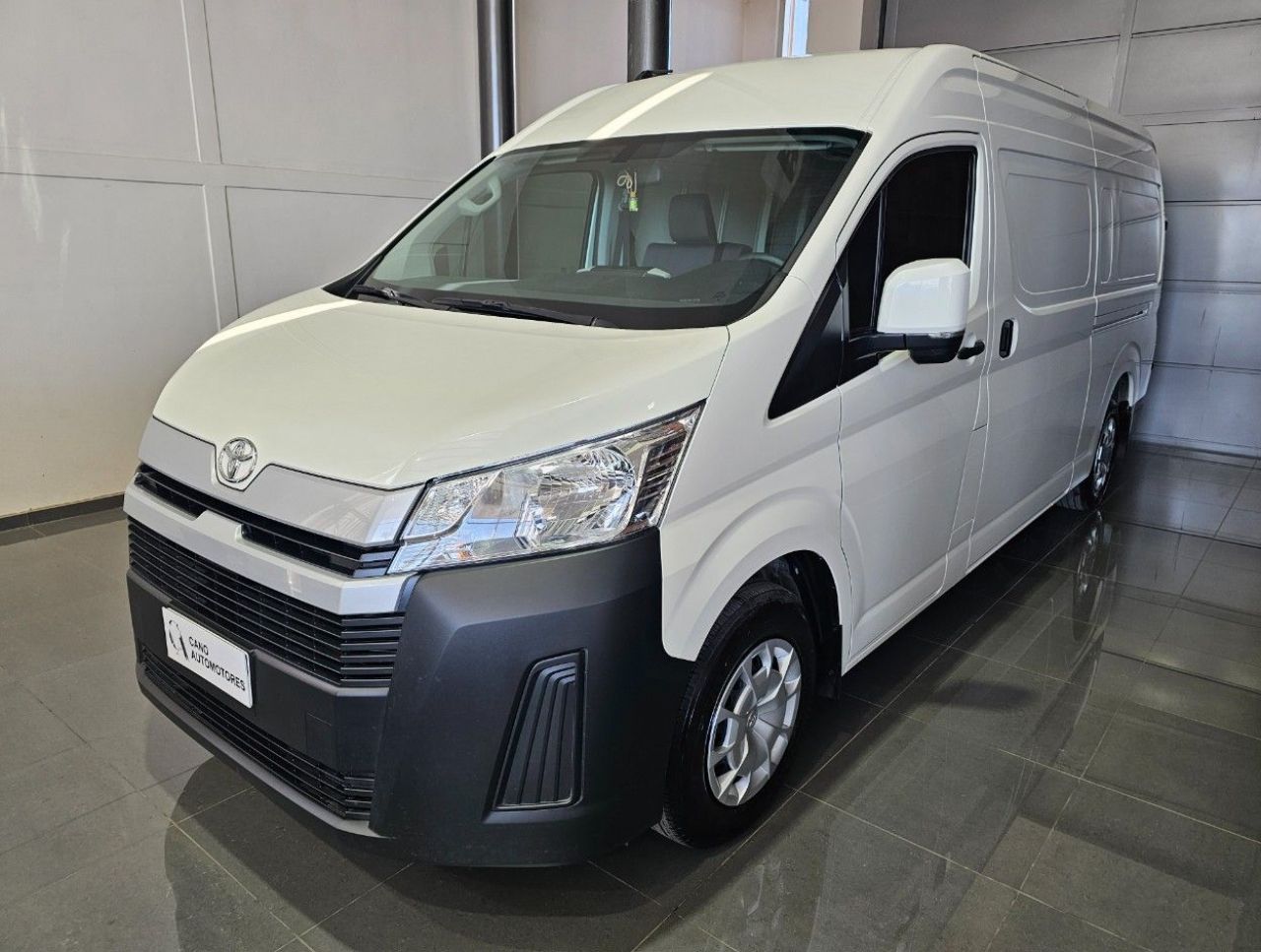 Toyota Hiace Usada Financiado en Mendoza, deRuedas