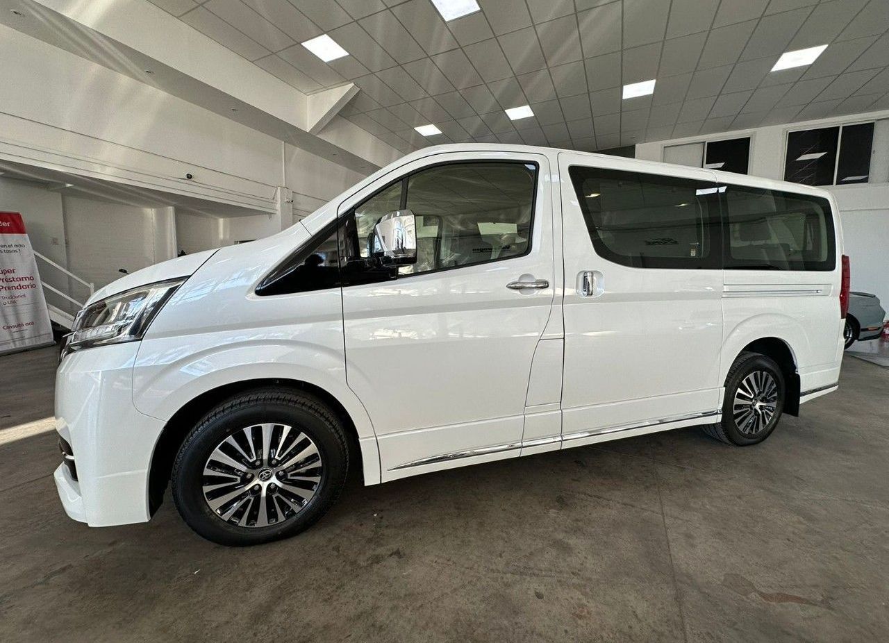 Toyota Hiace Nueva en San Juan, deRuedas
