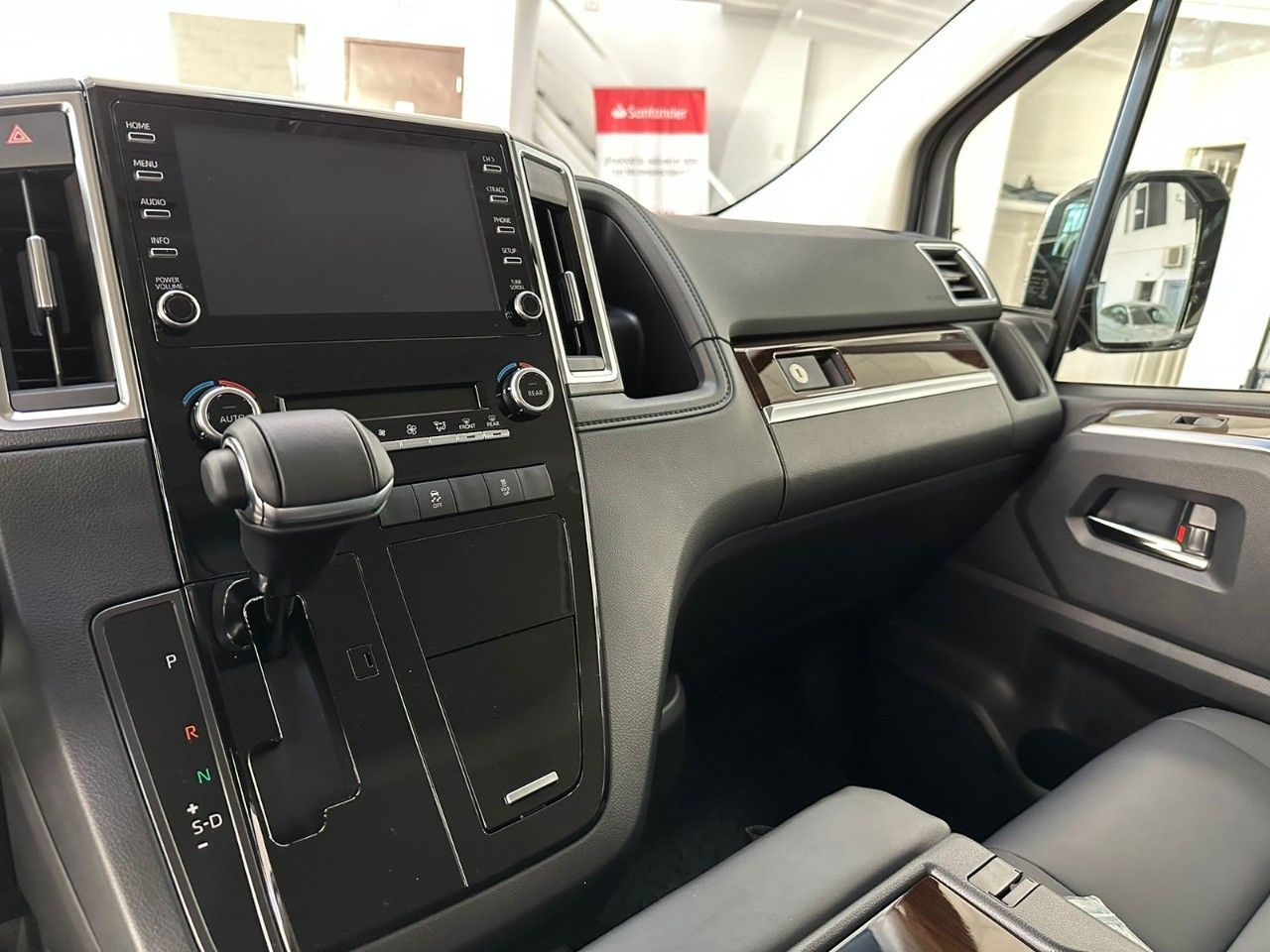 Toyota Hiace Nueva en San Juan, deRuedas