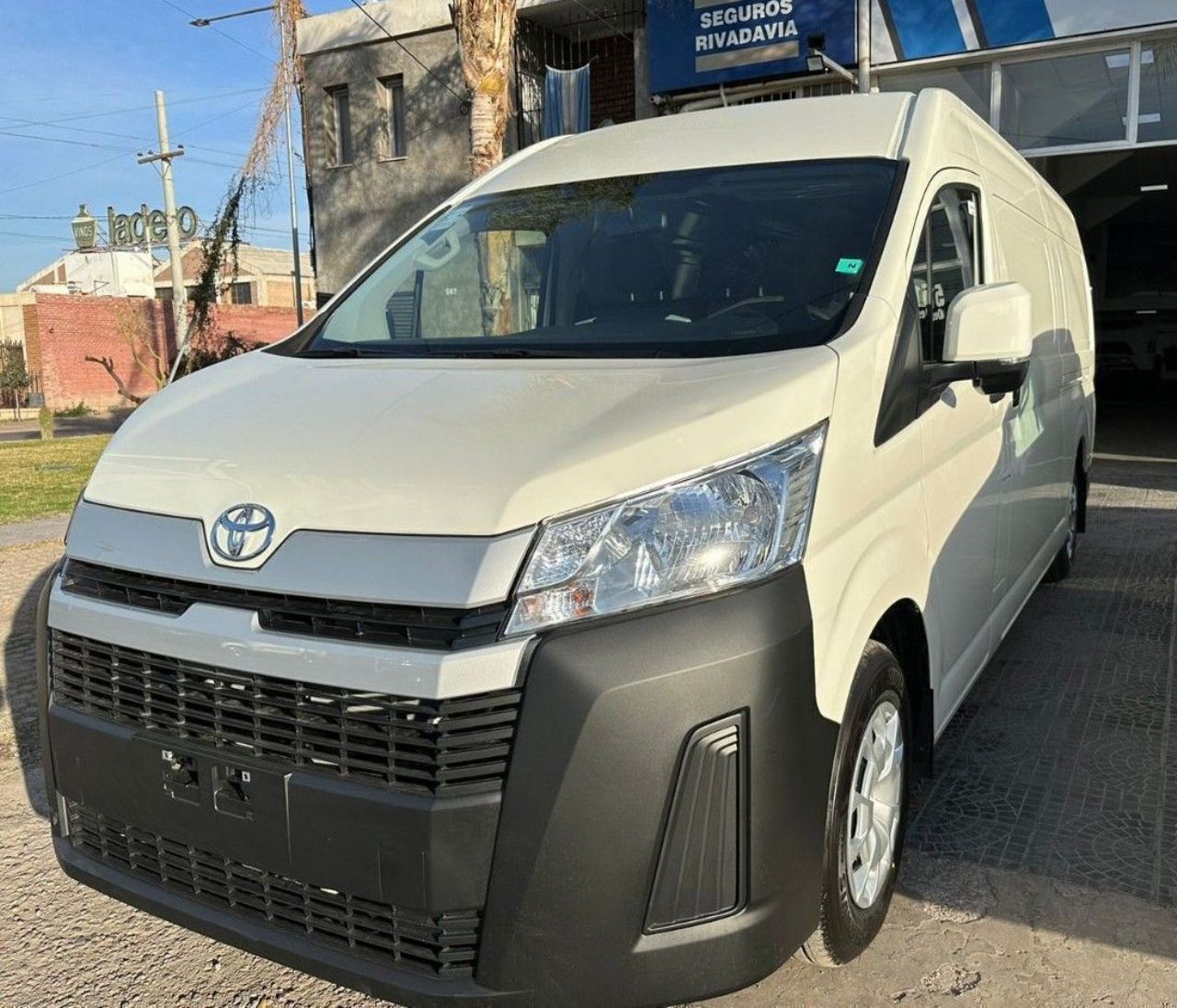 Toyota Hiace Nueva en San Juan, deRuedas