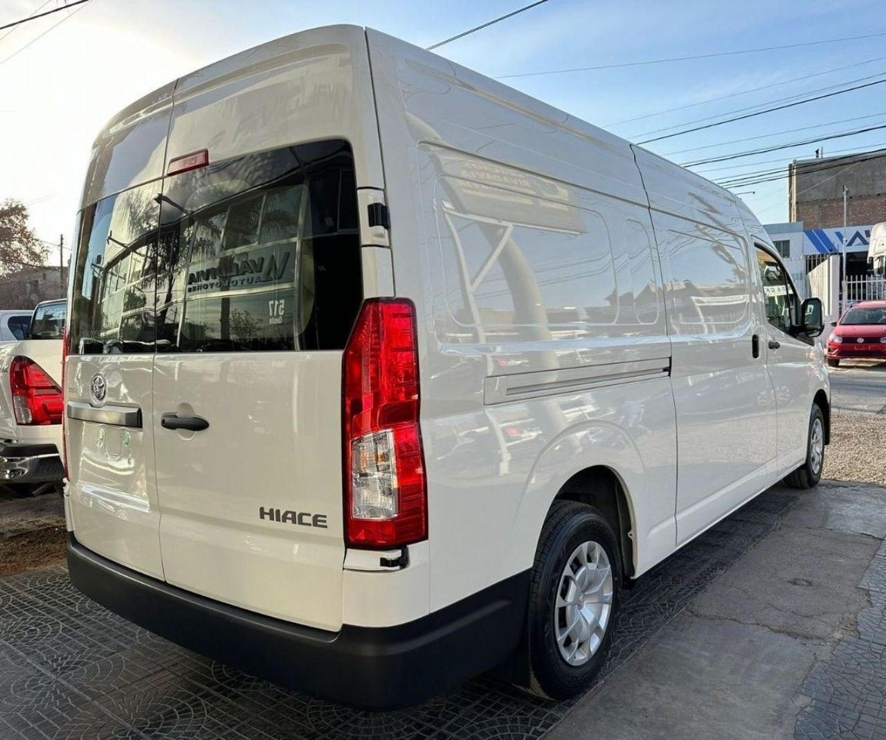 Toyota Hiace Nueva en San Juan, deRuedas