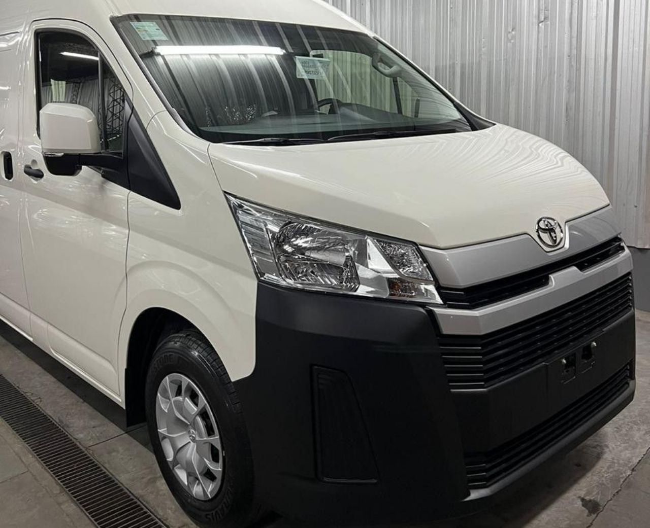 Toyota Hiace Nueva en San Juan, deRuedas