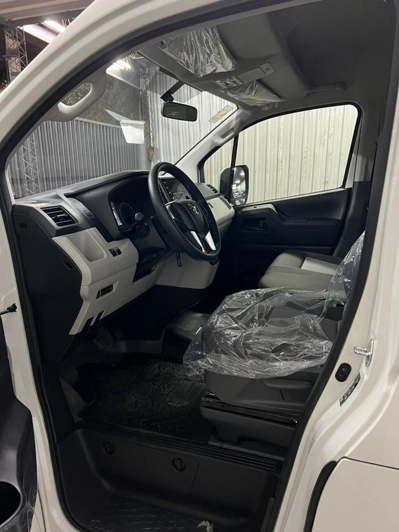Toyota Hiace Nueva en San Juan, deRuedas
