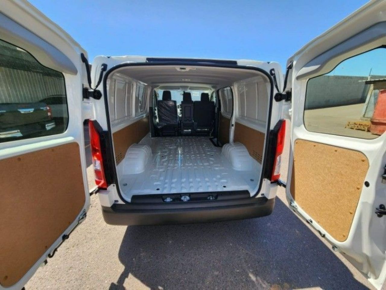 Toyota Hiace Nueva en Mendoza, deRuedas