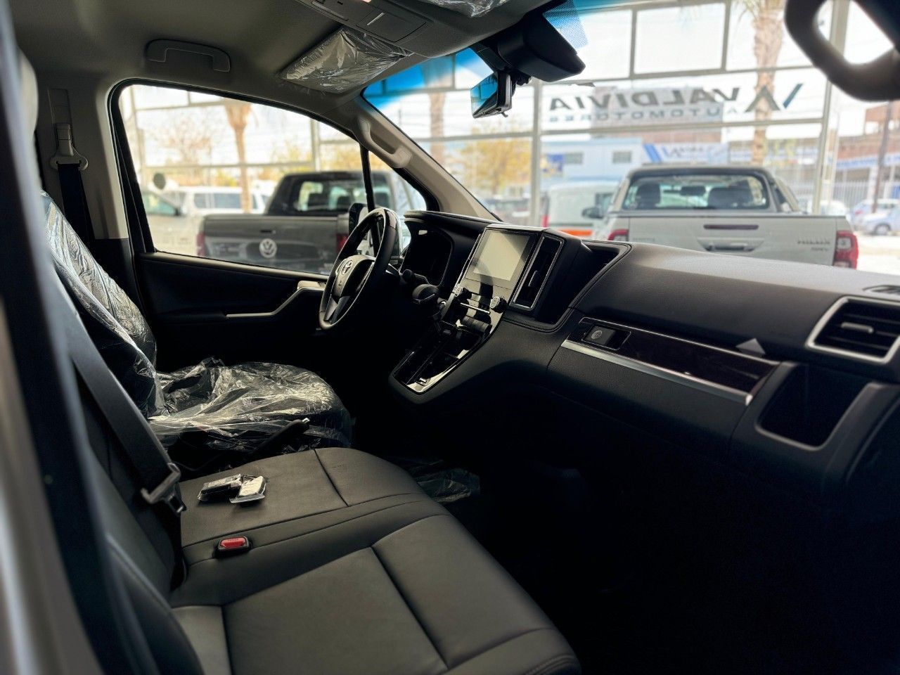 Toyota Hiace Nueva en San Juan, deRuedas